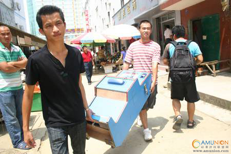 南宁警方加大巡控力度 让赌博窝点无处藏身