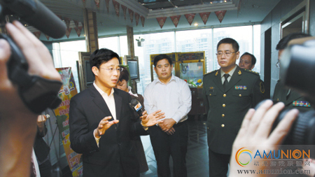 电玩城等娱乐场所内禁摆圣诞树等易燃装饰品