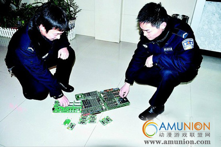 电子游戏机作掩护 大冶动漫城内暗藏赌博机