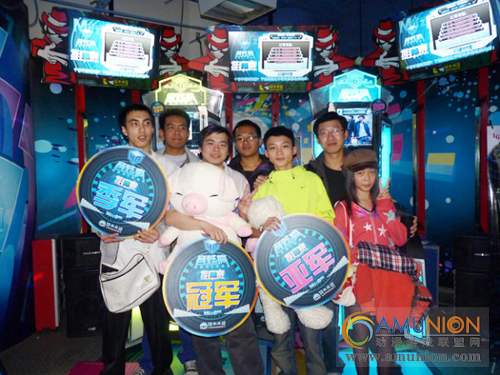音炫疯城市英雄推广赛：玩家首次聚首真人PK大考验