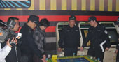 赌城与民警捉迷藏