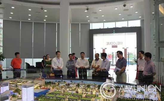 广东省政协副主席梁伟发到中山港口调研