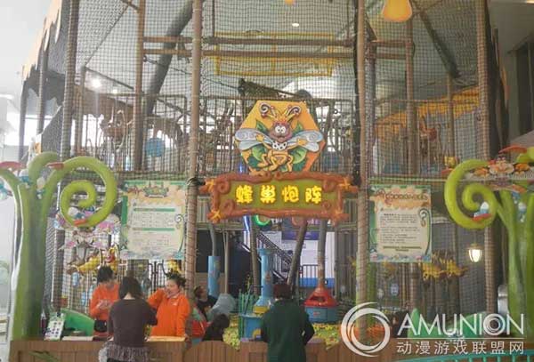 探奇儿童乐园实体店效果图
