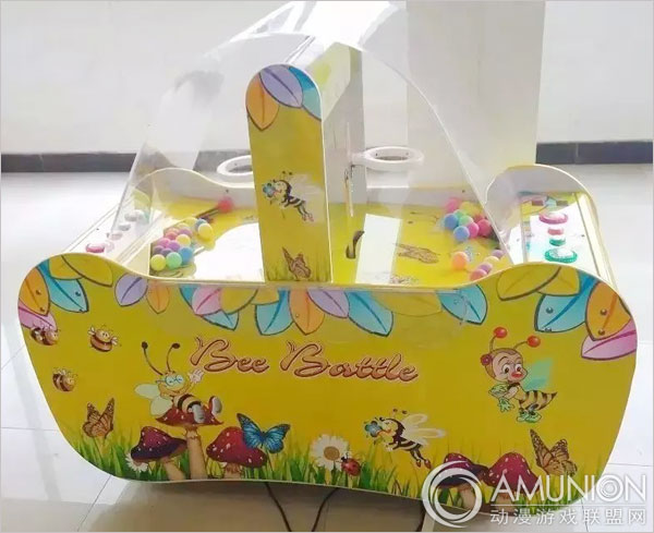 蜜蜂对战游艺机实拍展示图