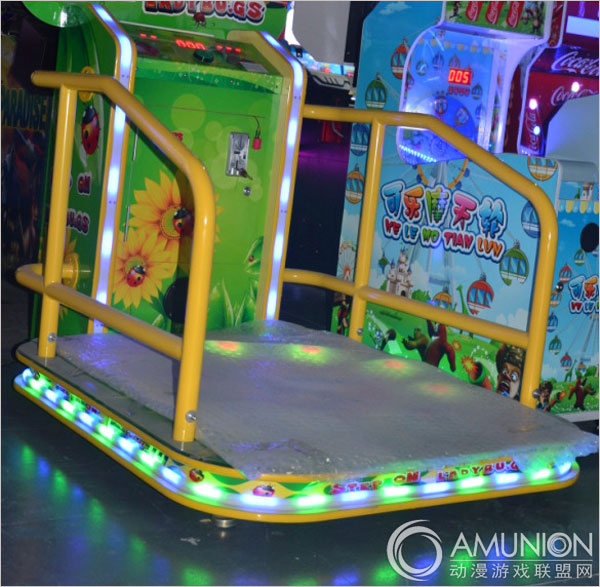 踩虫虫儿童游戏机绚丽彩灯