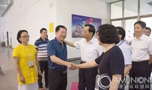 中山市长陈良贤带队考察广东游戏游艺文化产业城