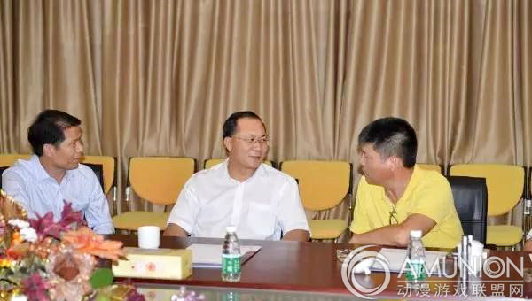 张振军董事长详细介绍了华创的规划及工程进度