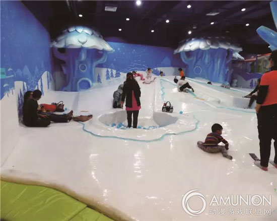 雪地冰原游乐设备