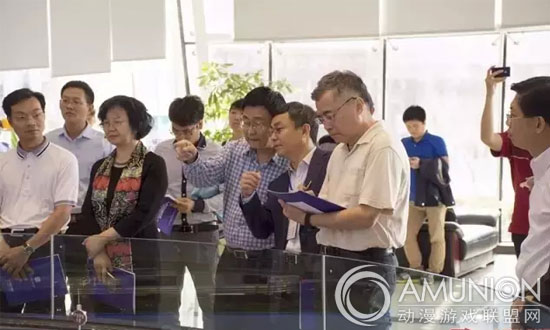 项兆伦港口镇调研