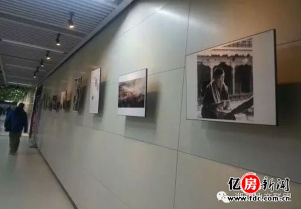 充满文艺气息的武汉地铁商街