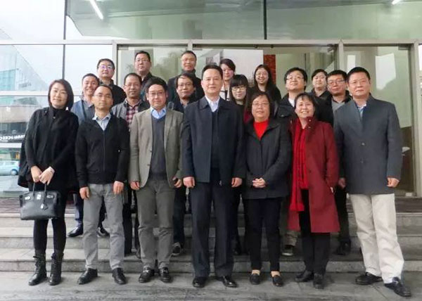 广东省游戏产业协会会长办公会议与会人员合照