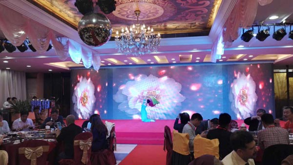 2016亚洲乐园及景点博览会招待晚宴上的精彩舞蹈
