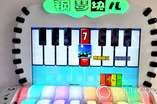 钢琴块儿游戏机游戏画面.jpg